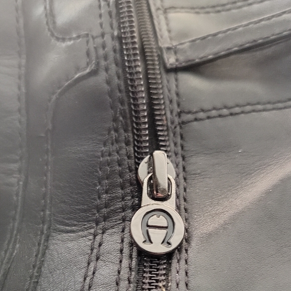 Etienne Aigner Black Heeled Boots - Picture 10 of 11